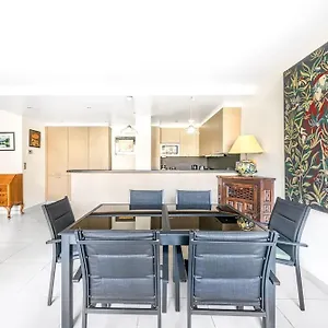 Apartment Maillot Ternes - Saint Ferdinand 3bdr, Paris
